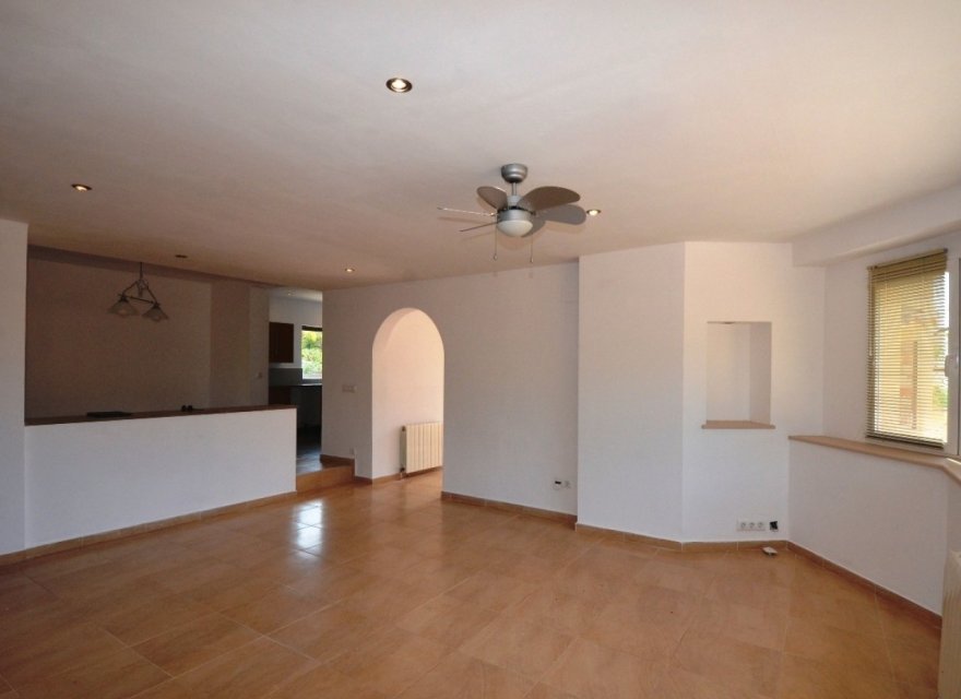 Resale - Villa - Altea