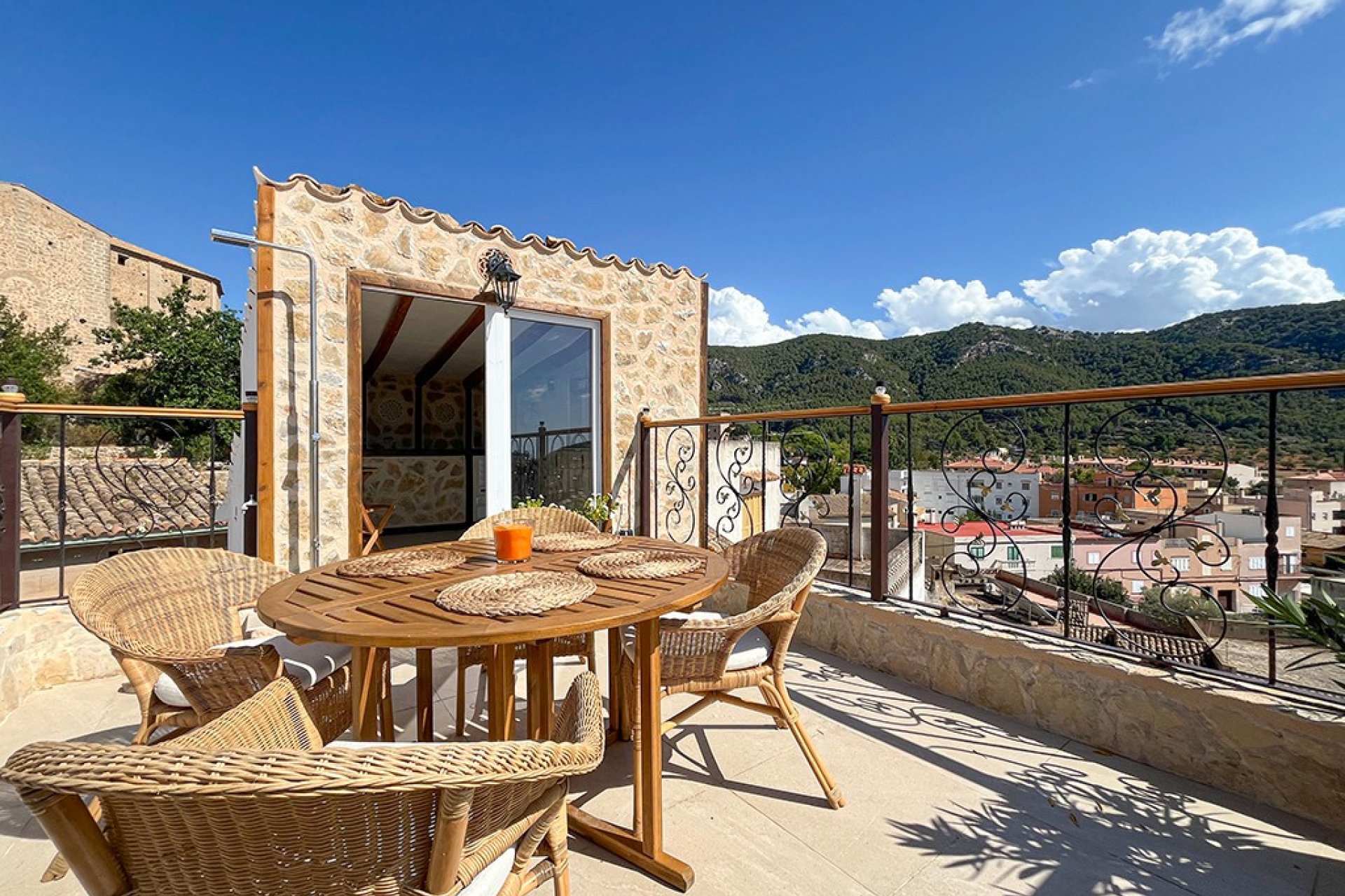 Resale - Villa - Andratx