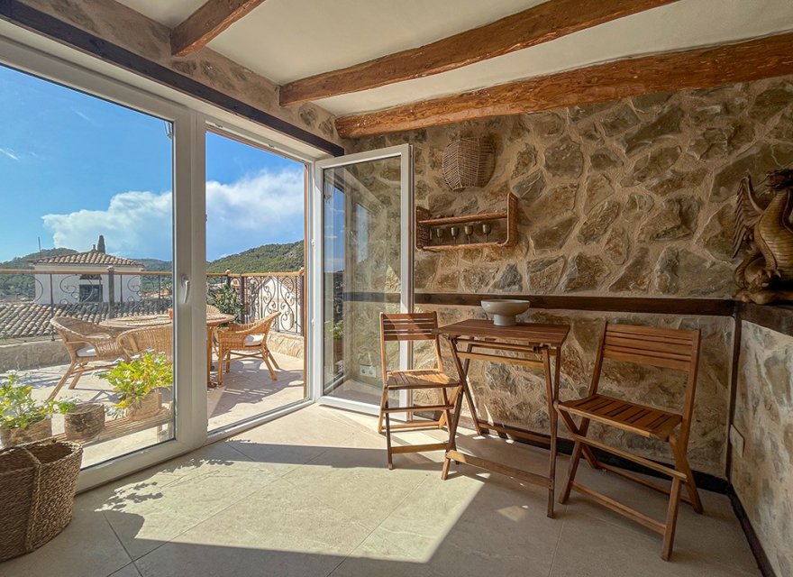 Resale - Villa - Andratx