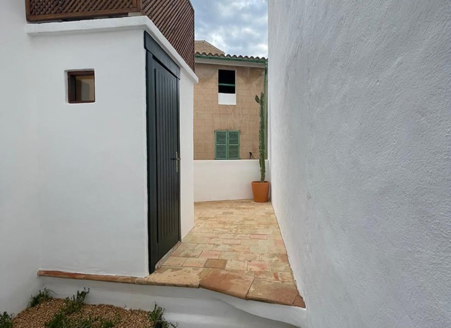 Resale - Villa - Andratx