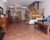 Resale - Villa - Badalona
