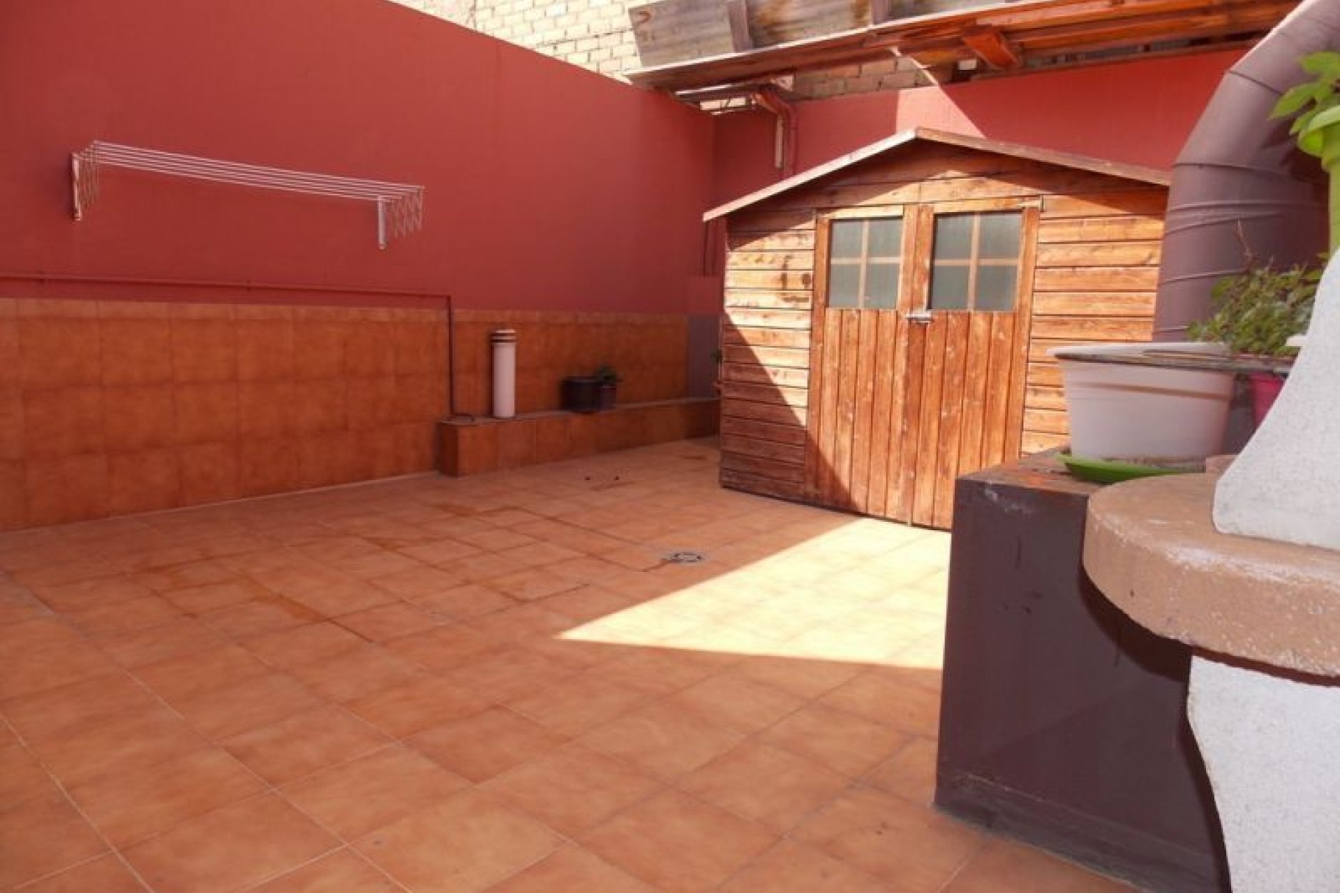 Resale - Villa - Badalona