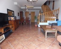 Resale - Villa - Badalona