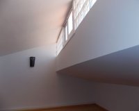 Resale - Villa - Badalona