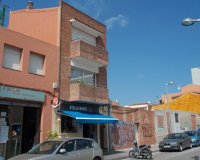 Resale - Villa - Badalona