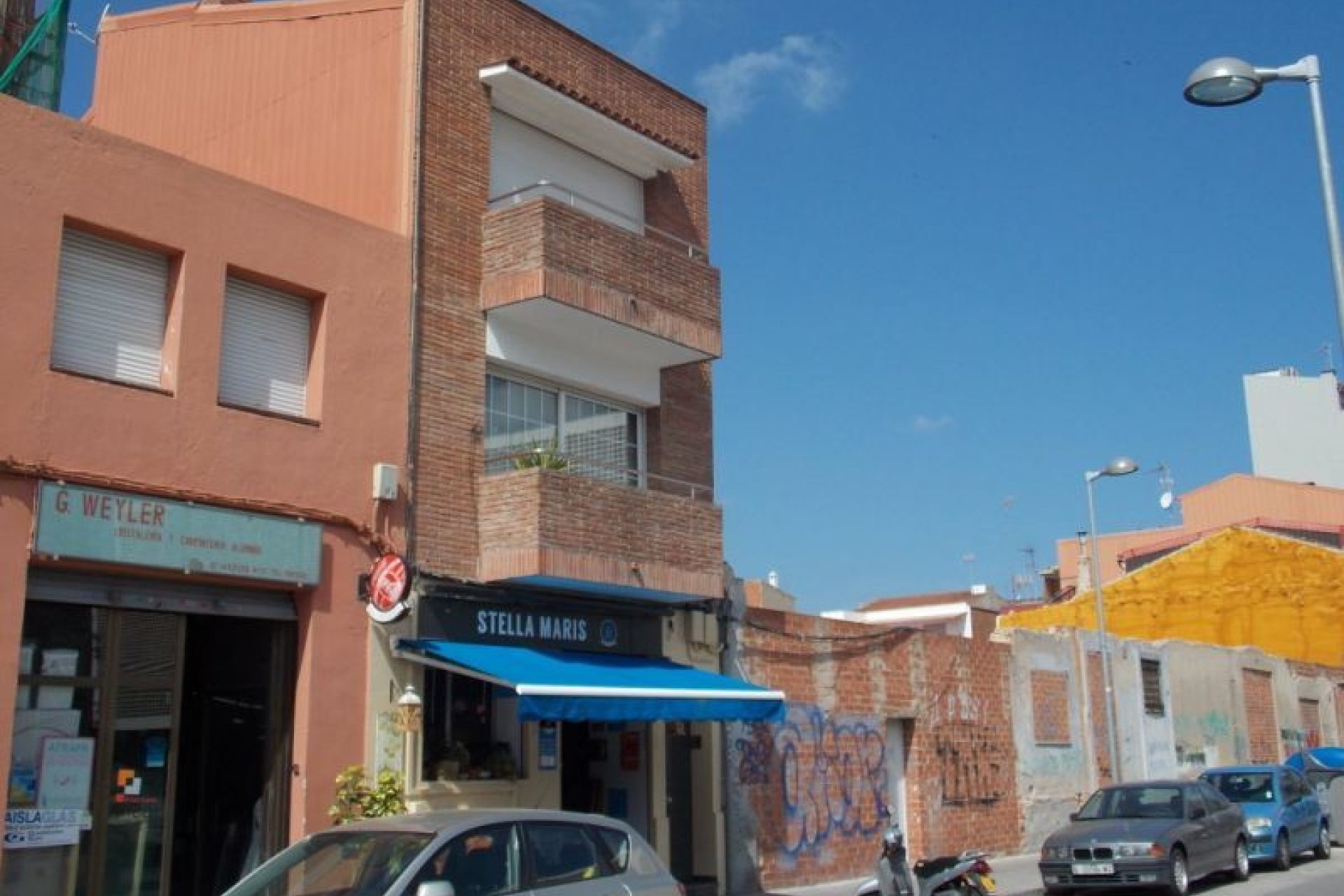 Resale - Villa - Badalona