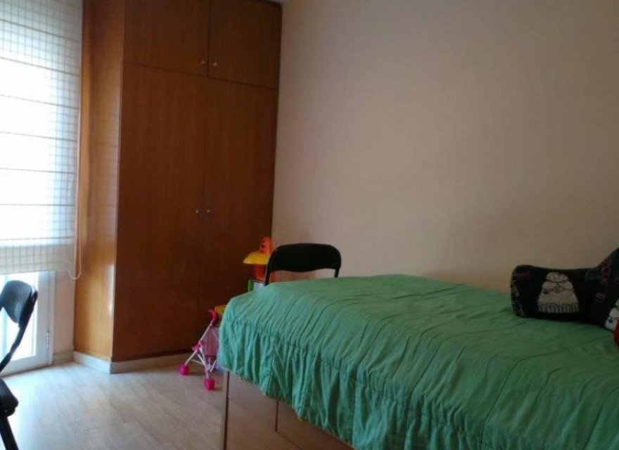 Resale - Villa - Badalona