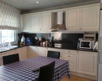 Resale - Villa - Badalona