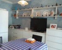 Resale - Villa - Badalona