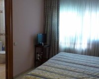 Resale - Villa - Badalona