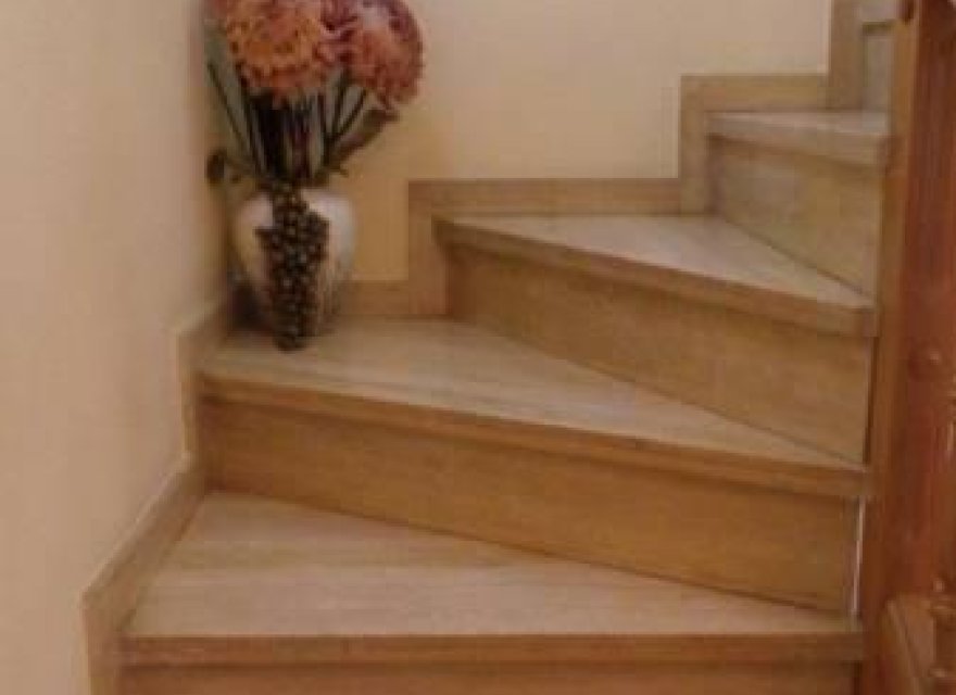 Resale - Villa - Badalona