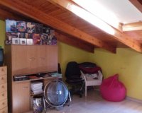 Resale - Villa - Badalona