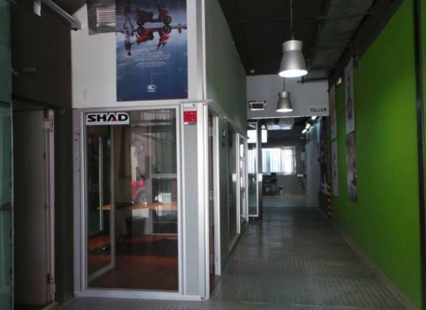 Resale - Villa - Badalona