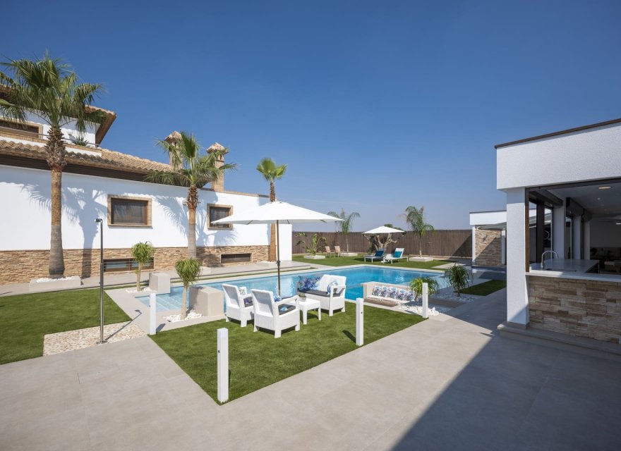 Resale - Villa - Balsicas