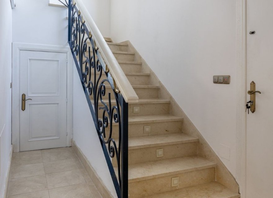 Resale - Villa - Benahavís - Costa del Sol