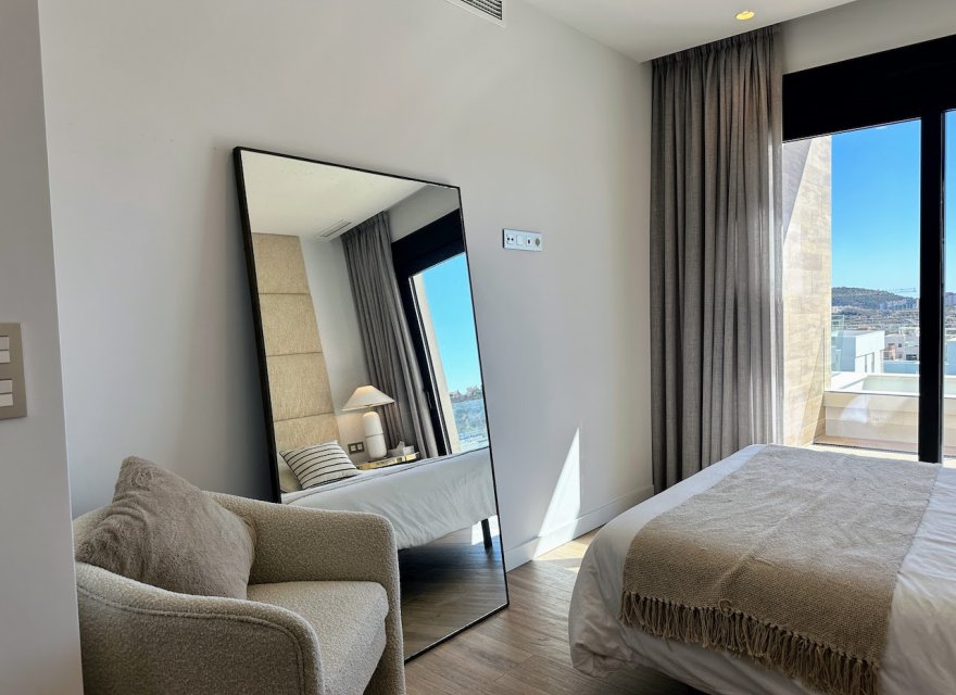 Resale - Villa - Benidorm - Bahia Golf