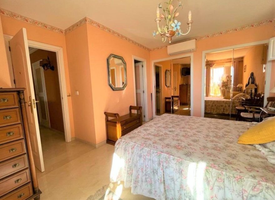 Resale - Villa - Benidorm - Bahia Golf