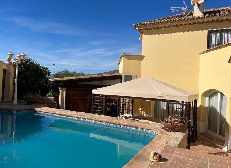 Resale - Villa - Benidorm - Bahia Golf