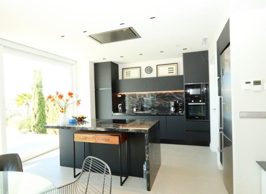 Resale - Villa - Benidorm - Costa Blanca