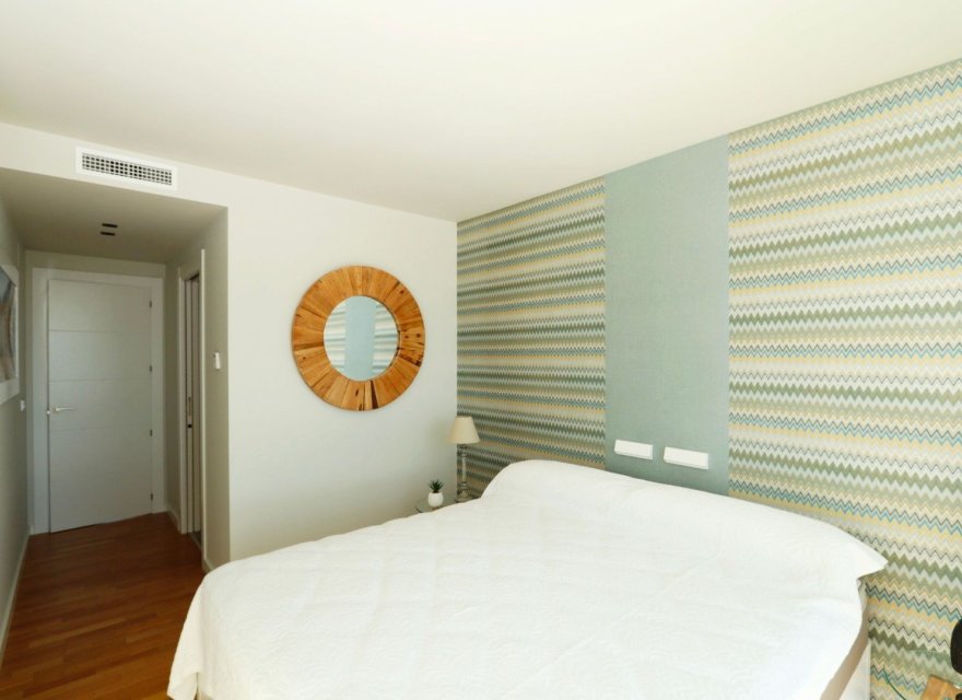 Resale - Villa - Benidorm - Costa Blanca