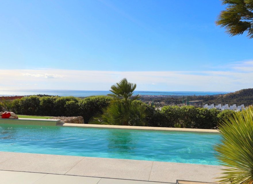 Resale - Villa - Benidorm - Costa Blanca