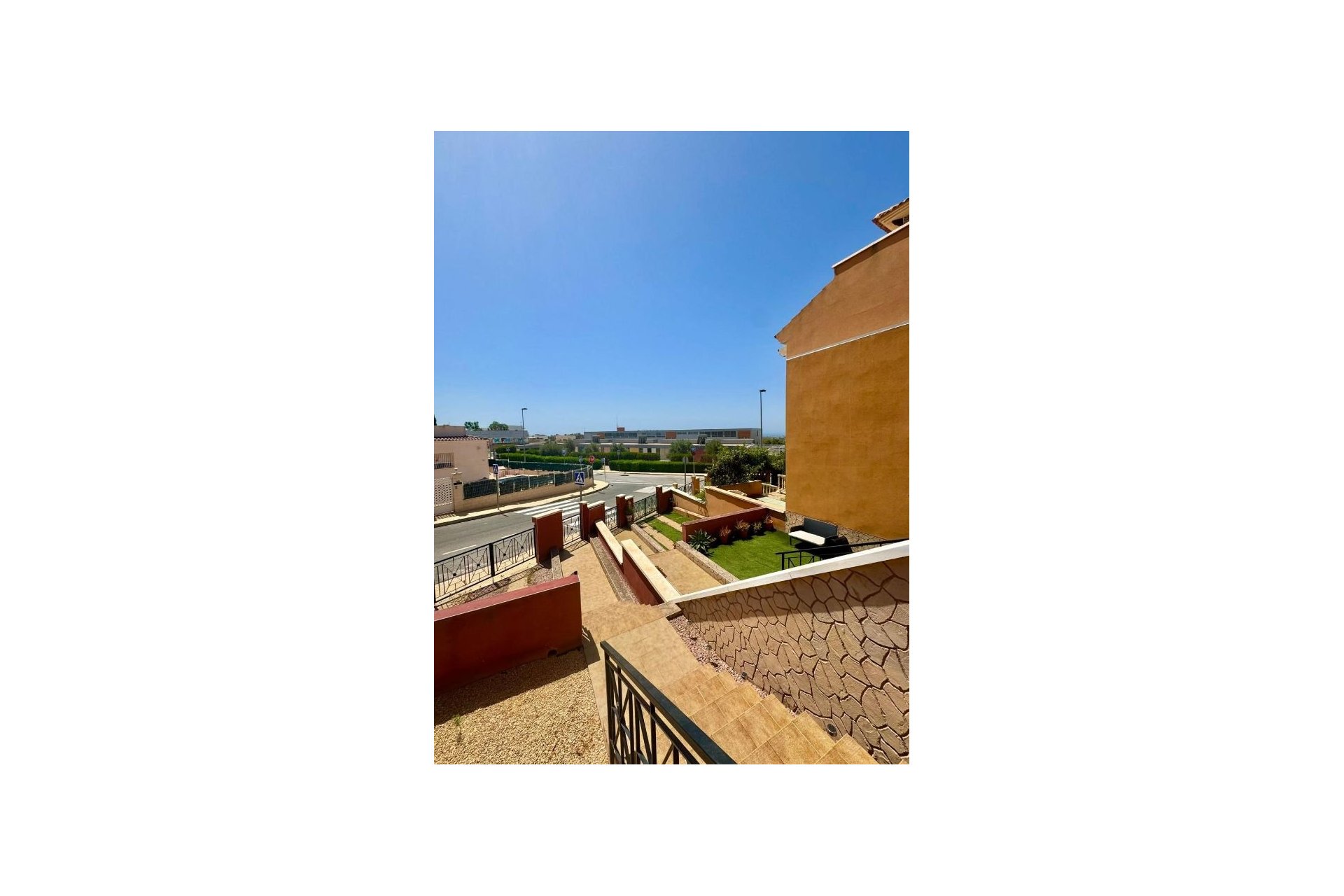 Resale - Villa - Benidorm - Costa Blanca