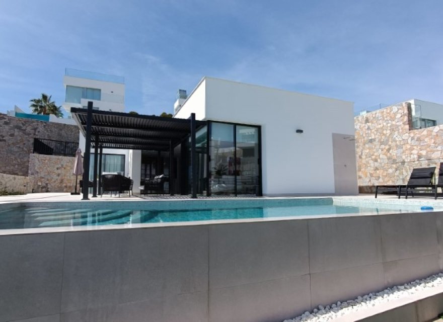 Resale - Villa - Benidorm - Costa Blanca