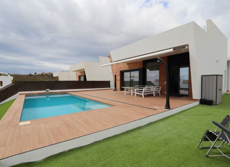 Resale - Villa - Benidorm - Costa Blanca