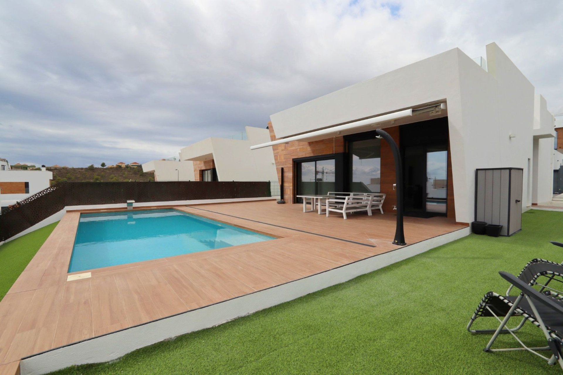 Resale - Villa - Benidorm - Costa Blanca