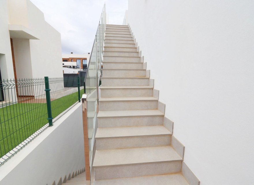 Resale - Villa - Benidorm - Costa Blanca