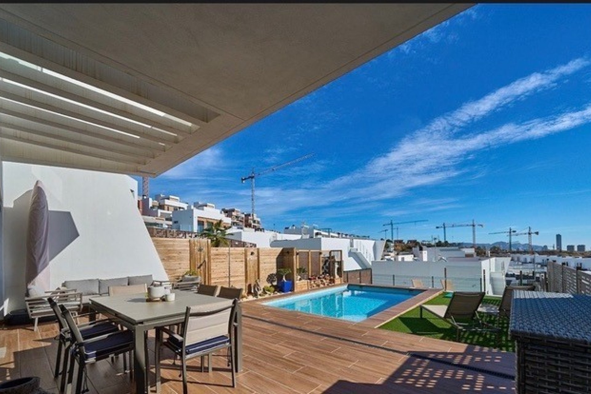 Resale - Villa - Benidorm - Costa Blanca