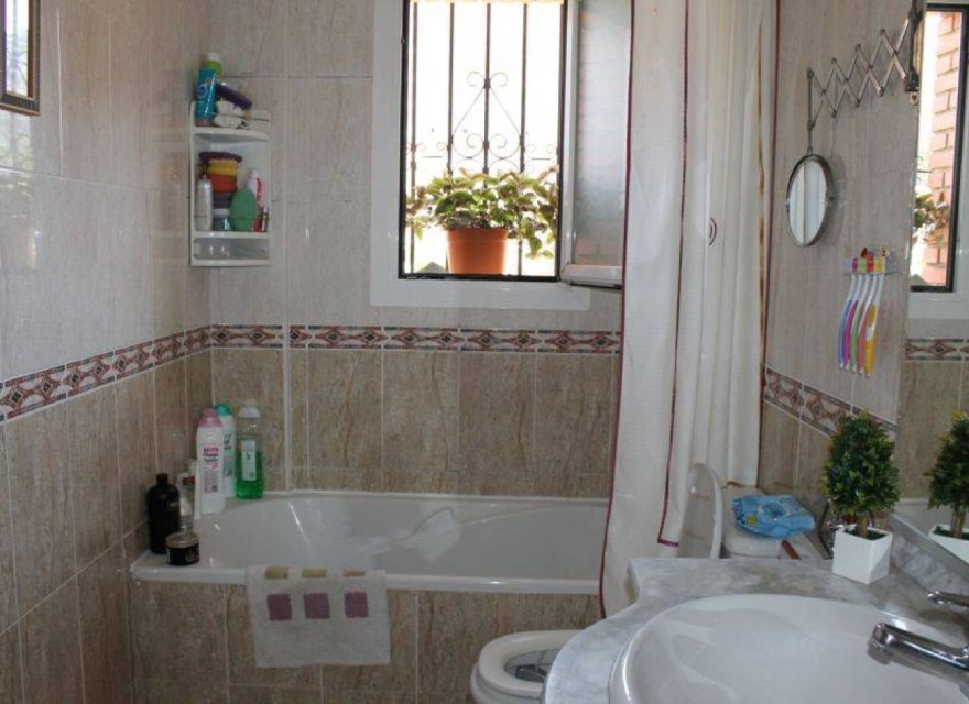 Resale - Villa - Benidorm - Poniente