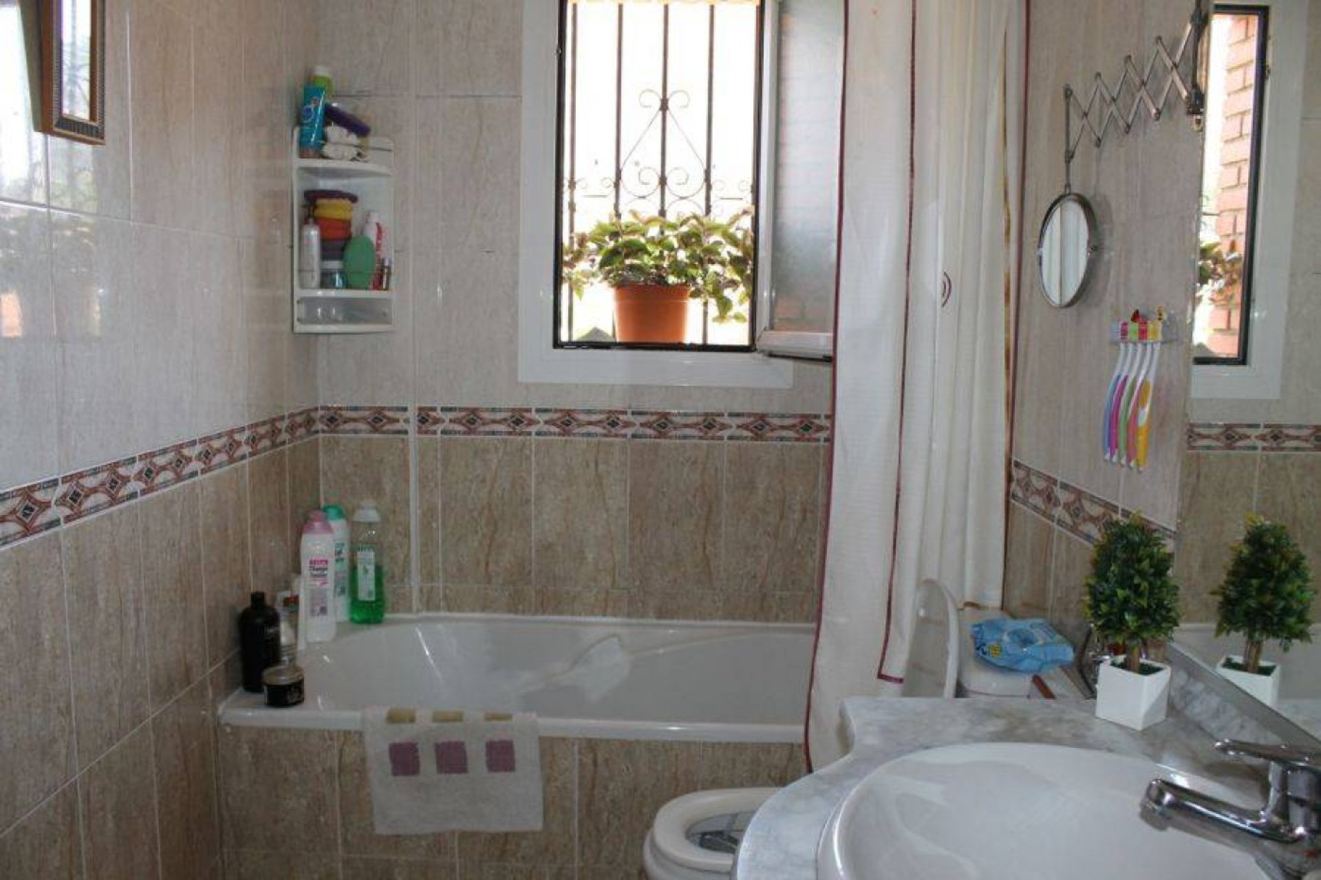 Resale - Villa - Benidorm - Poniente