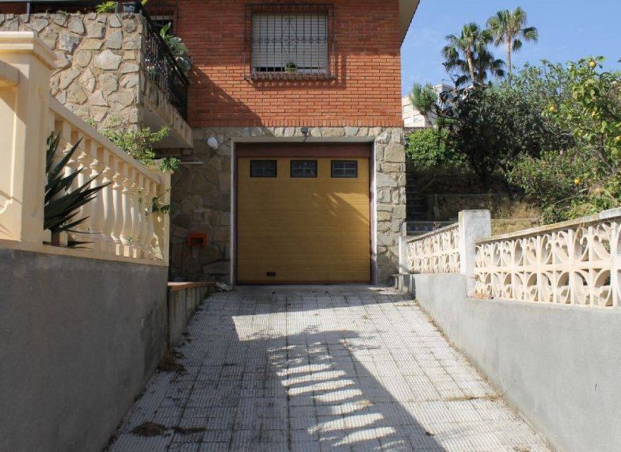 Resale - Villa - Benidorm - Poniente