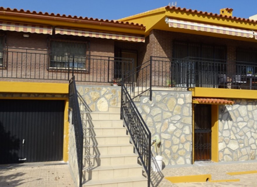 Resale - Villa - Benidorm - Poniente