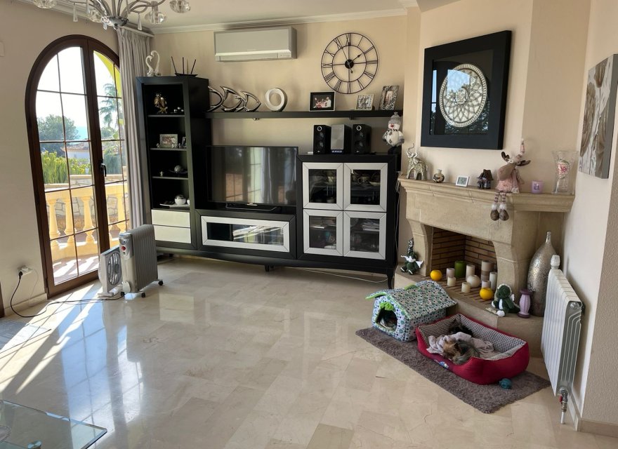 Resale - Villa - Benidorm