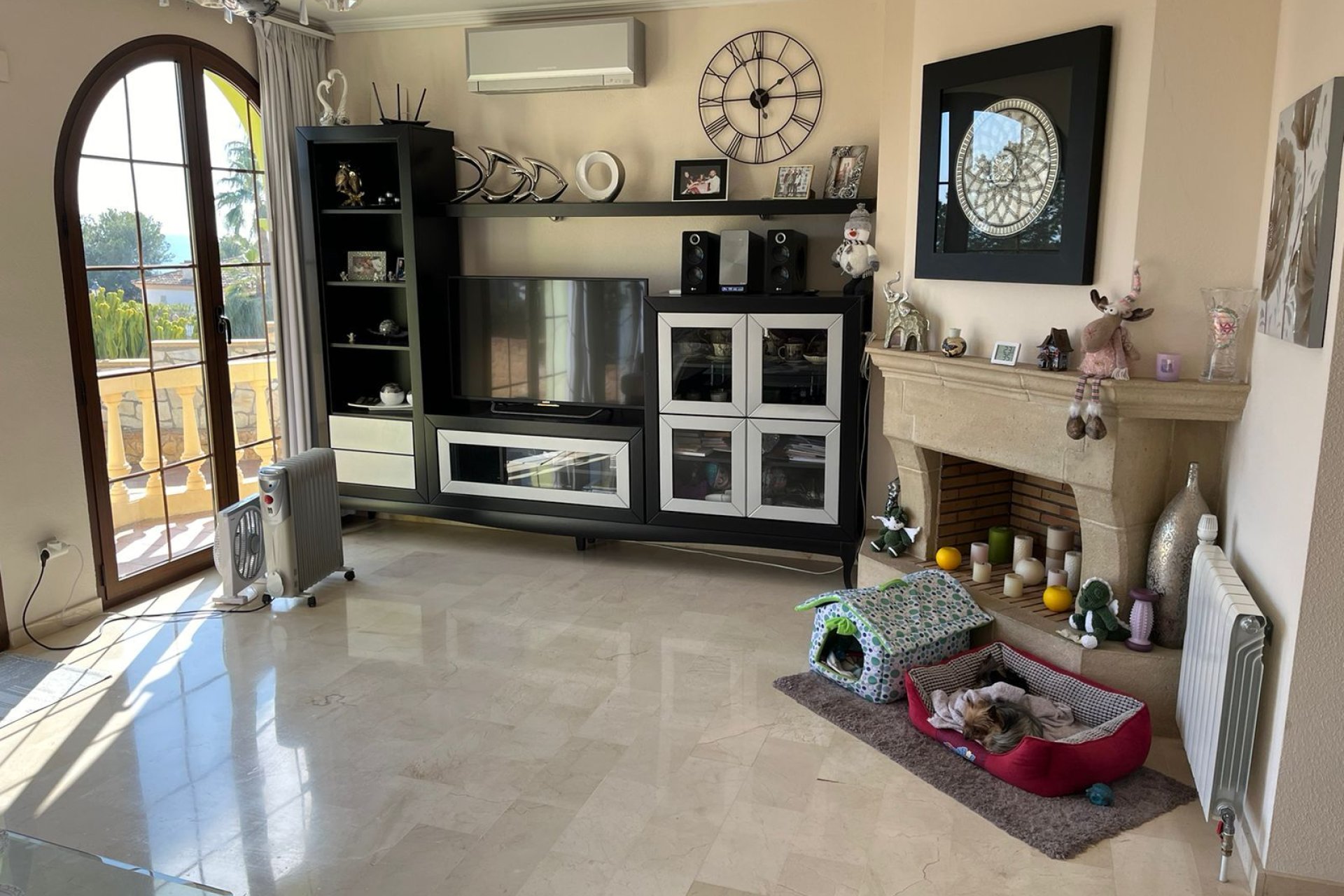 Resale - Villa - Benidorm