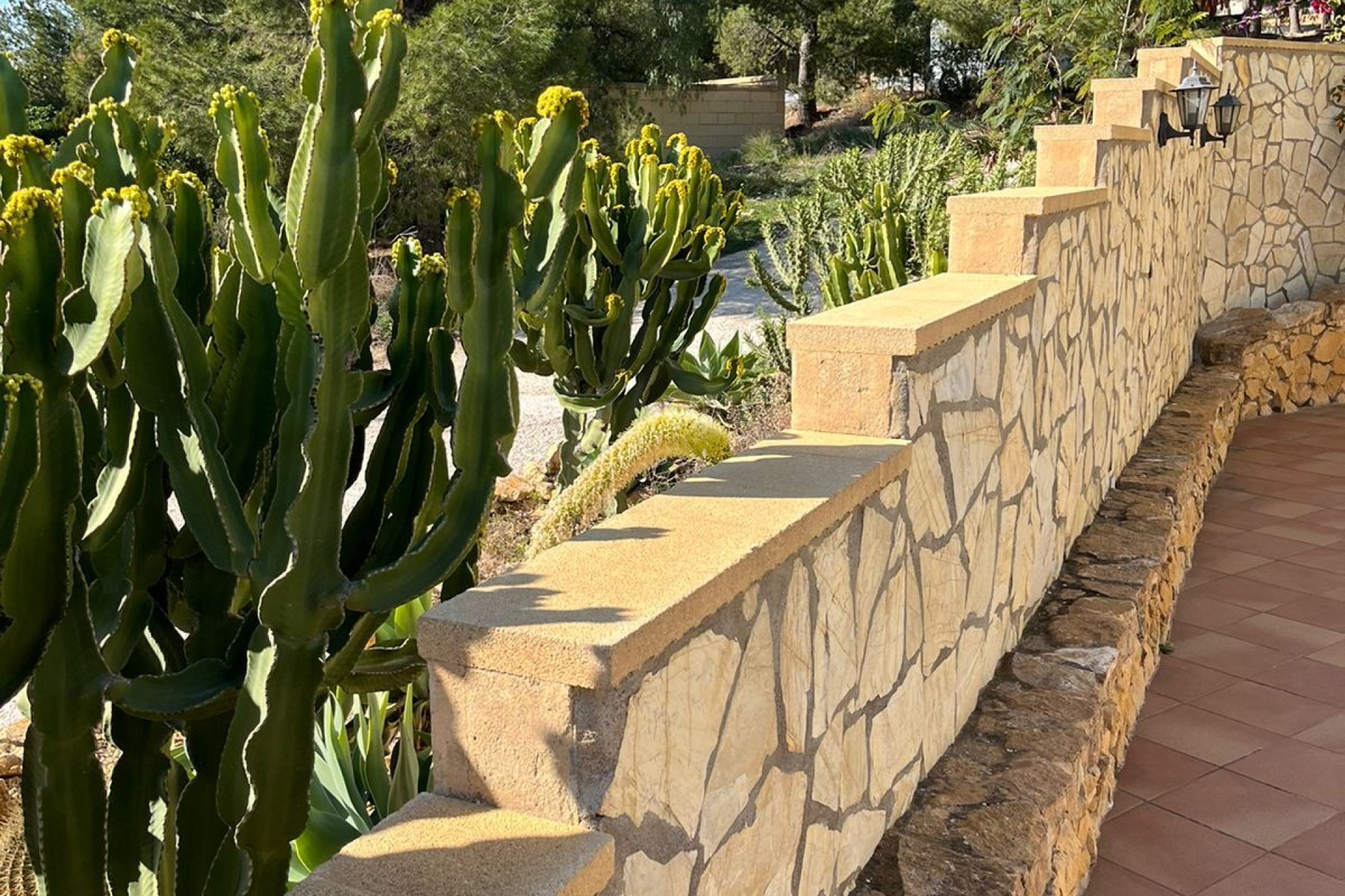 Resale - Villa - Benidorm