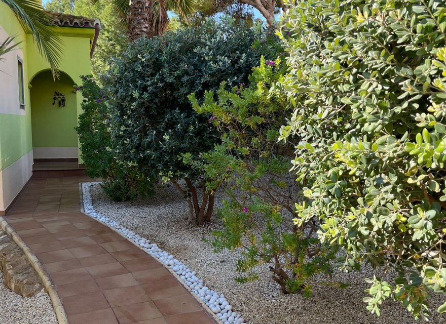 Resale - Villa - Benidorm