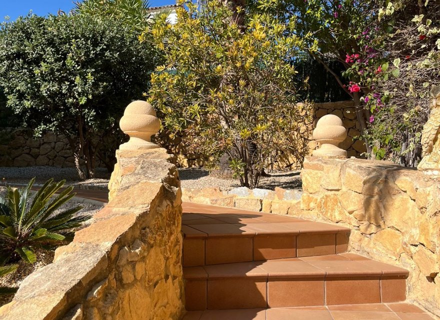 Resale - Villa - Benidorm