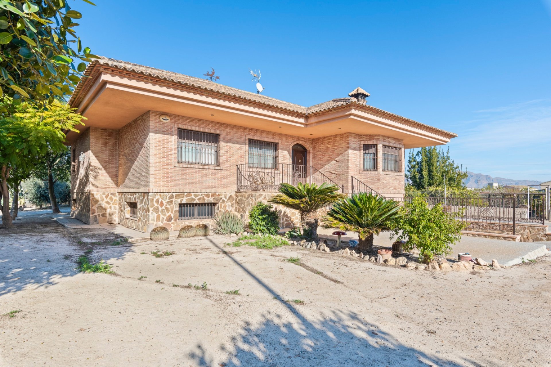 Resale - Villa - Beniel - Carretera de Beniel