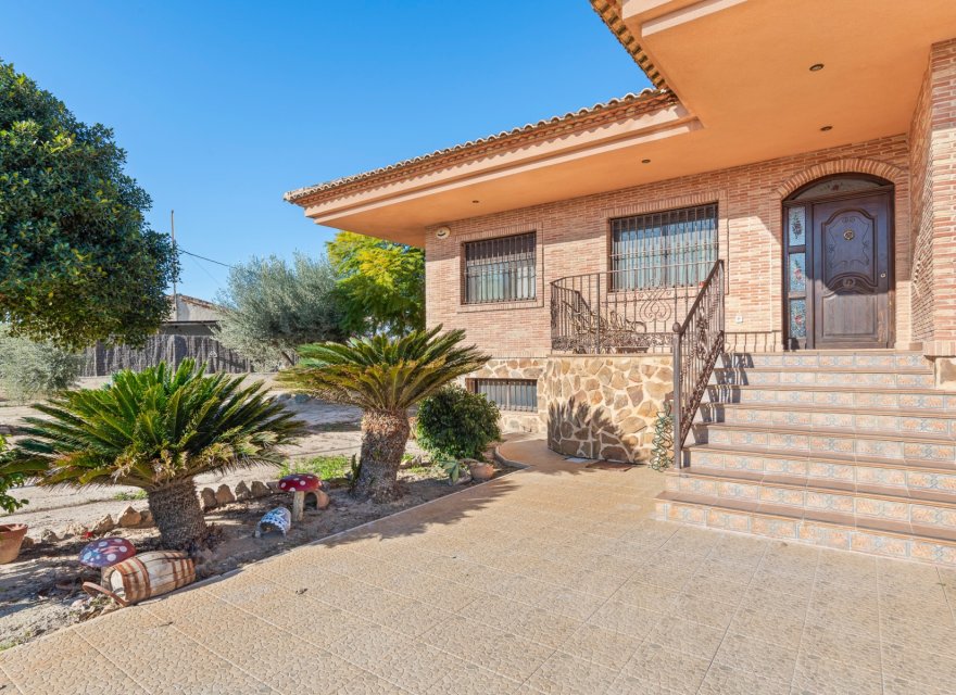 Resale - Villa - Beniel - Carretera de Beniel