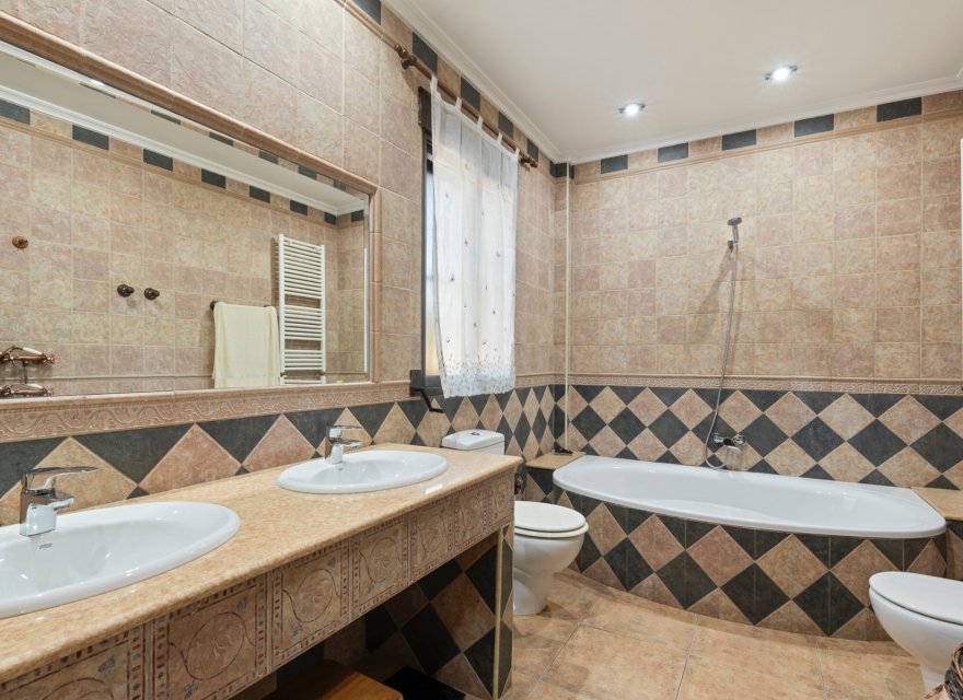 Resale - Villa - Beniel - Carretera de Beniel