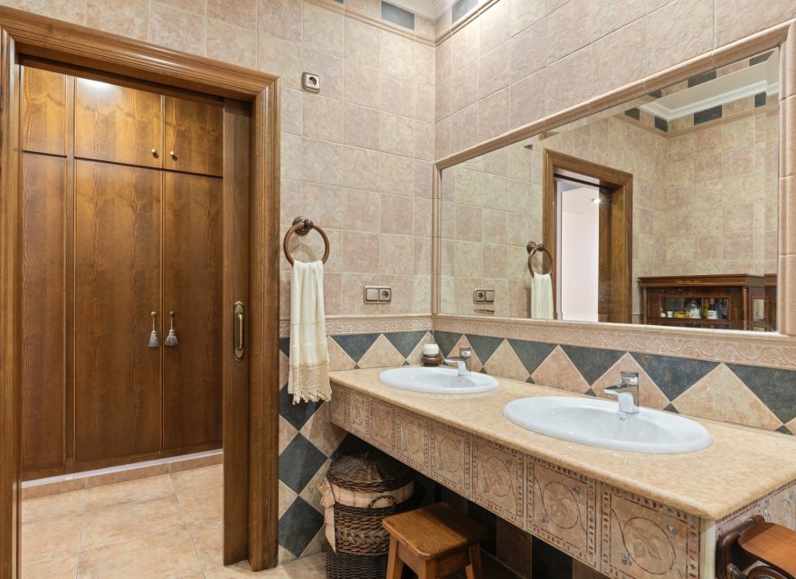 Resale - Villa - Beniel - Carretera de Beniel