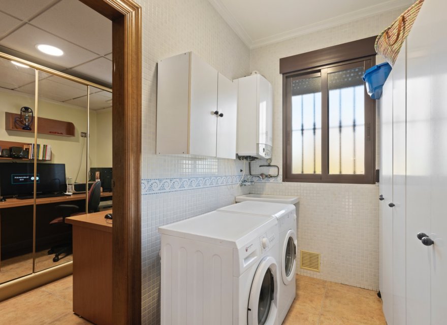 Resale - Villa - Beniel - Carretera de Beniel