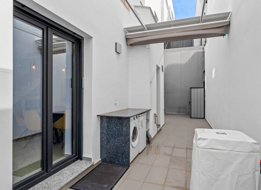 Resale - Villa - Benijofar