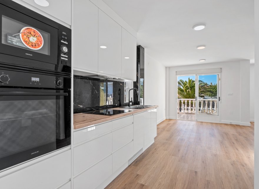 Resale - Villa - Benimar