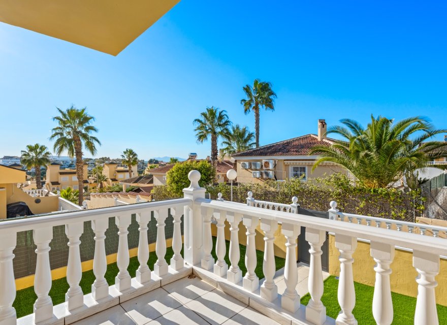 Resale - Villa - Benimar