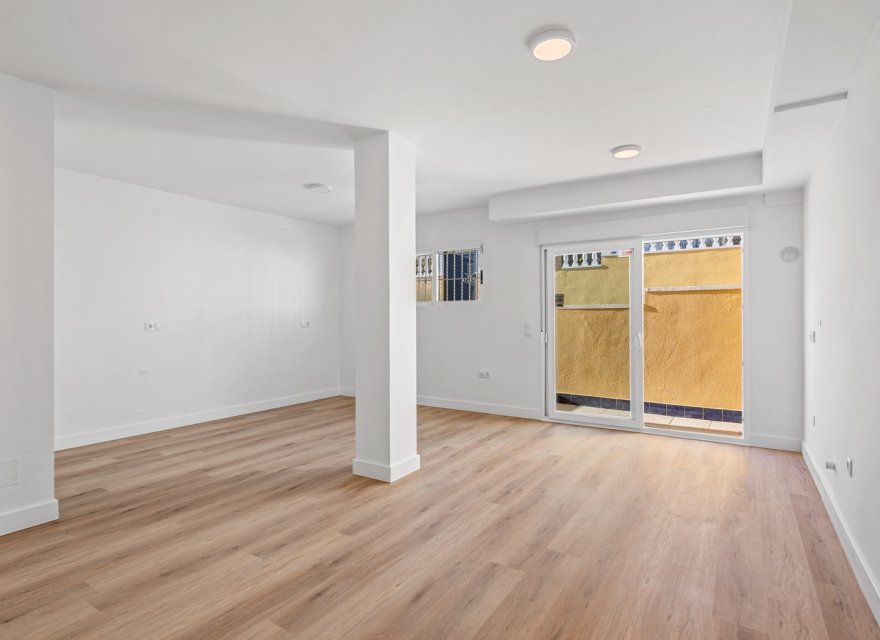 Resale - Villa - Benimar