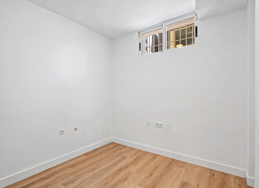 Resale - Villa - Benimar